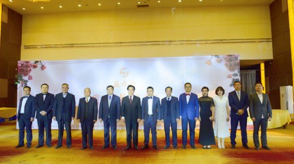  巍雅斯名表眼鏡有限公司2019年終總結(jié)暨頒獎(jiǎng)晚會(huì)圓滿落幕！